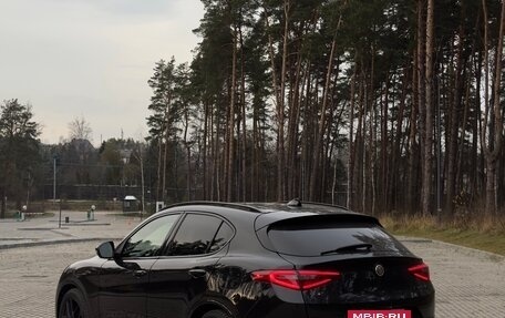 Alfa Romeo Stelvio, 2020 год, 3 199 000 рублей, 6 фотография