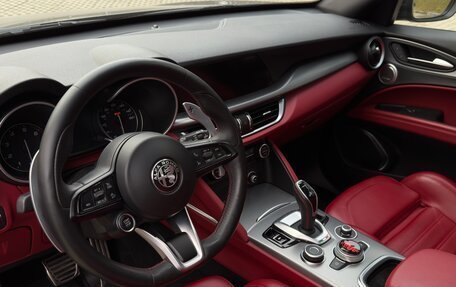 Alfa Romeo Stelvio, 2020 год, 3 199 000 рублей, 12 фотография