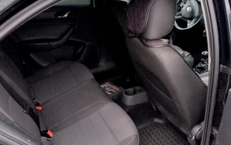 Skoda Rapid I, 2014 год, 700 000 рублей, 6 фотография