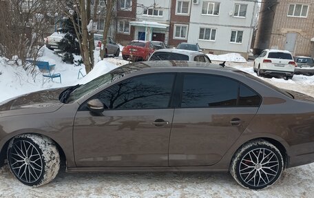 Volkswagen Jetta VI, 2011 год, 880 000 рублей, 5 фотография