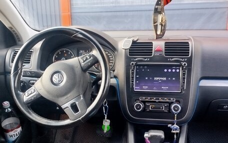 Volkswagen Jetta VI, 2010 год, 870 000 рублей, 7 фотография