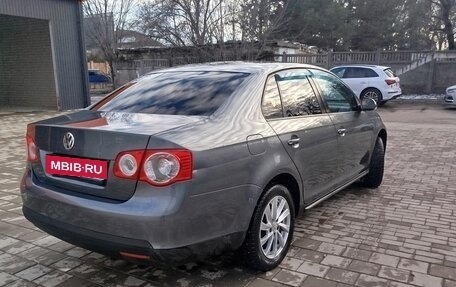 Volkswagen Jetta VI, 2010 год, 870 000 рублей, 6 фотография