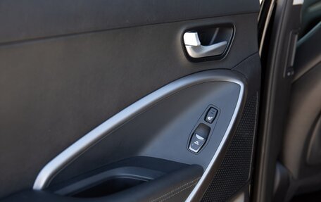 Hyundai Santa Fe III рестайлинг, 2017 год, 3 280 000 рублей, 14 фотография