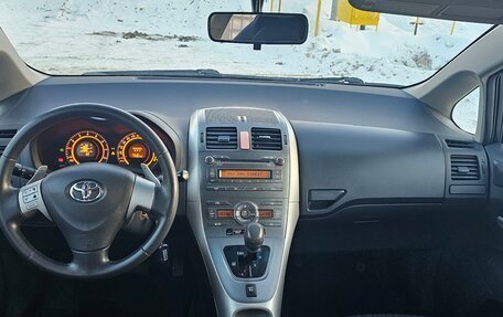 Toyota Auris II, 2007 год, 625 000 рублей, 15 фотография