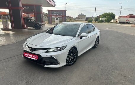 Toyota Camry, 2023 год, 4 250 000 рублей, 2 фотография