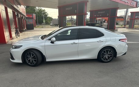 Toyota Camry, 2023 год, 4 250 000 рублей, 3 фотография