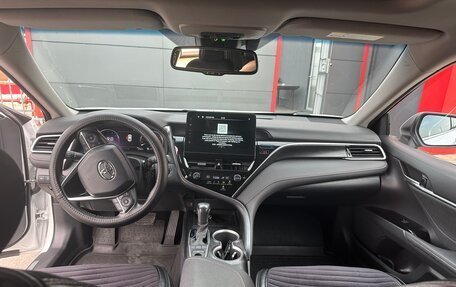 Toyota Camry, 2023 год, 4 250 000 рублей, 9 фотография