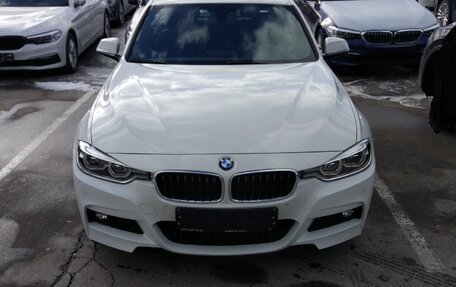 BMW 3 серия, 2018 год, 3 000 000 рублей, 4 фотография