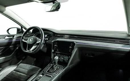 Volkswagen Passat B8 рестайлинг, 2020 год, 2 799 700 рублей, 9 фотография