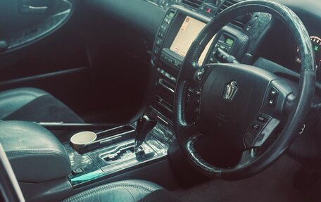 Toyota Crown, 2004 год, 1 230 000 рублей, 17 фотография