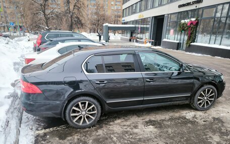 Skoda Superb III рестайлинг, 2013 год, 870 000 рублей, 2 фотография