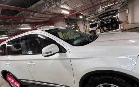 Mitsubishi Outlander III рестайлинг 3, 2019 год, 1 500 000 рублей, 12 фотография