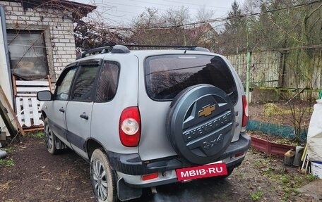 Chevrolet Niva I рестайлинг, 2007 год, 277 000 рублей, 3 фотография