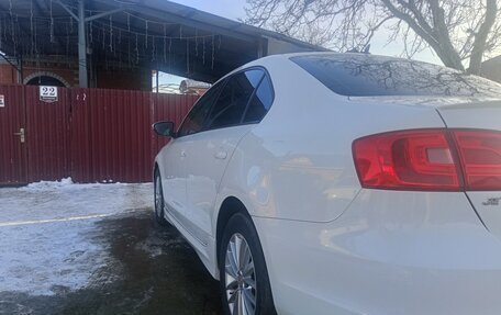 Volkswagen Jetta VI, 2013 год, 1 030 000 рублей, 6 фотография