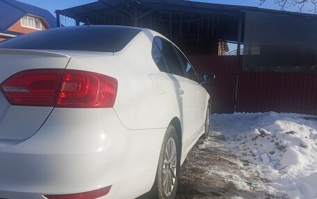 Volkswagen Jetta VI, 2013 год, 1 030 000 рублей, 5 фотография