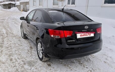 KIA Cerato III, 2011 год, 700 000 рублей, 3 фотография