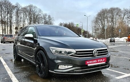 Volkswagen Passat B8 рестайлинг, 2019 год, 2 980 000 рублей, 4 фотография