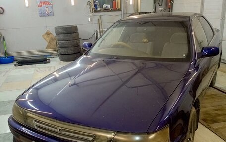 Toyota Vista, 1991 год, 299 000 рублей, 2 фотография