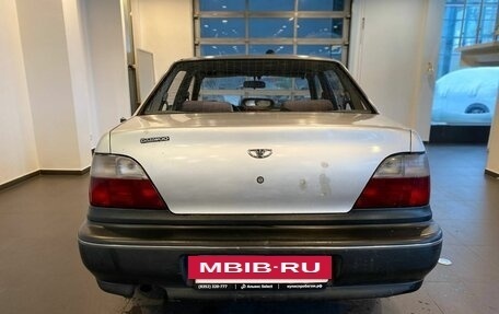 Daewoo Nexia I рестайлинг, 2001 год, 104 000 рублей, 4 фотография