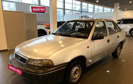 Daewoo Nexia I рестайлинг, 2001 год, 104 000 рублей, 7 фотография