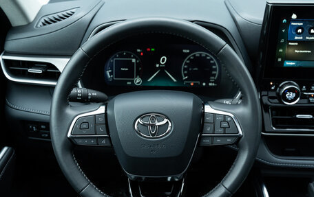 Toyota Highlander, 2025 год, 5 790 000 рублей, 32 фотография