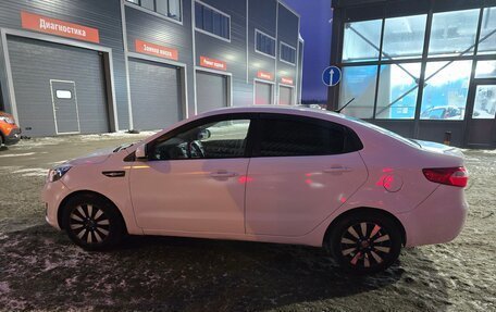 KIA Rio III рестайлинг, 2013 год, 520 000 рублей, 6 фотография