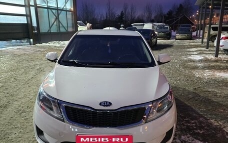 KIA Rio III рестайлинг, 2013 год, 520 000 рублей, 3 фотография