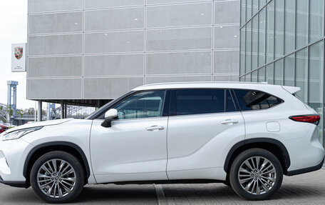 Toyota Highlander, 2025 год, 5 790 000 рублей, 39 фотография