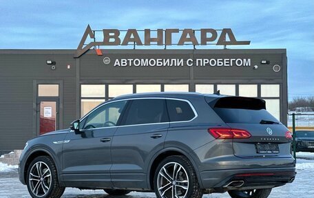 Volkswagen Touareg III, 2019 год, 5 950 000 рублей, 3 фотография