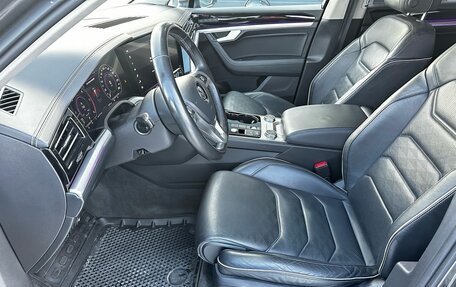 Volkswagen Touareg III, 2019 год, 5 950 000 рублей, 9 фотография