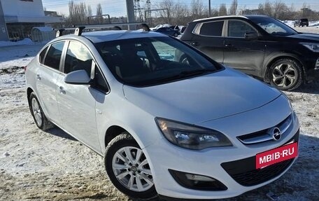 Opel Astra J, 2014 год, 890 000 рублей, 3 фотография
