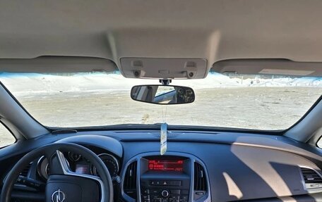 Opel Astra J, 2014 год, 890 000 рублей, 10 фотография