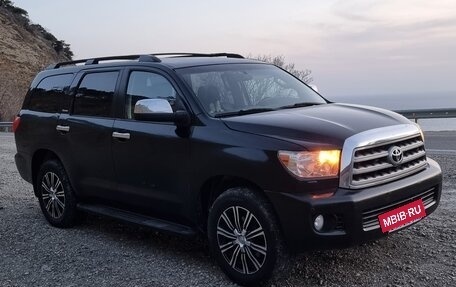 Toyota Sequoia II рестайлинг, 2008 год, 2 100 000 рублей, 2 фотография