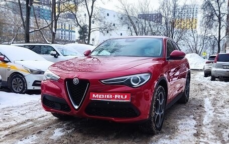 Alfa Romeo Stelvio, 2019 год, 3 200 000 рублей, 1 фотография