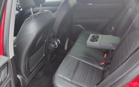 Alfa Romeo Stelvio, 2019 год, 3 200 000 рублей, 14 фотография