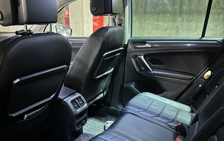 Volkswagen Tiguan II, 2018 год, 2 990 000 рублей, 11 фотография