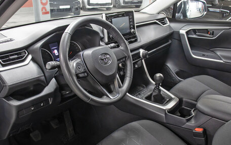 Toyota RAV4, 2021 год, 2 849 000 рублей, 16 фотография