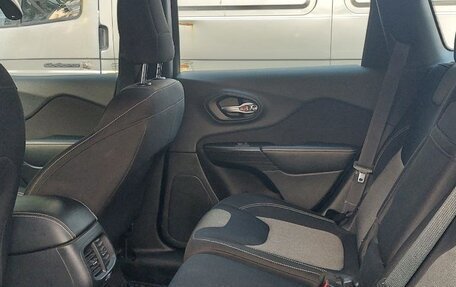 Jeep Cherokee, 2014 год, 1 650 000 рублей, 13 фотография