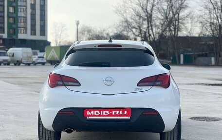 Opel Astra J, 2013 год, 915 000 рублей, 3 фотография