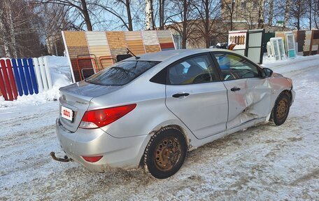 Hyundai Solaris II рестайлинг, 2012 год, 329 000 рублей, 4 фотография