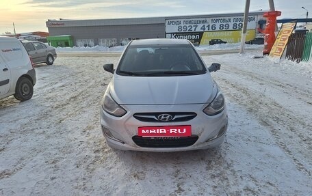 Hyundai Solaris II рестайлинг, 2012 год, 329 000 рублей, 2 фотография