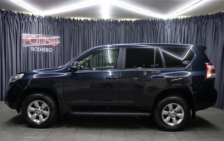 Toyota Land Cruiser Prado 150 рестайлинг 2, 2017 год, 4 498 000 рублей, 8 фотография