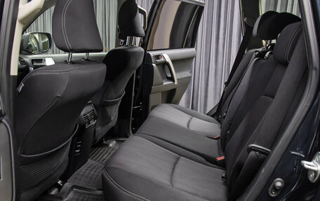 Toyota Land Cruiser Prado 150 рестайлинг 2, 2017 год, 4 498 000 рублей, 11 фотография