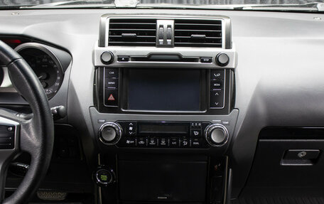 Toyota Land Cruiser Prado 150 рестайлинг 2, 2017 год, 4 498 000 рублей, 14 фотография