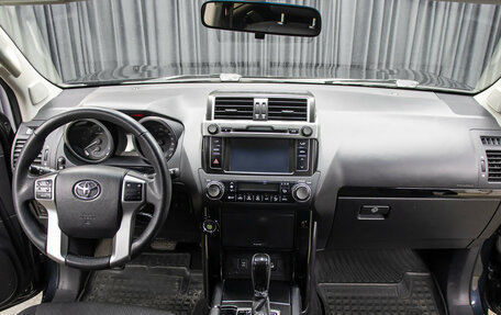 Toyota Land Cruiser Prado 150 рестайлинг 2, 2017 год, 4 498 000 рублей, 13 фотография