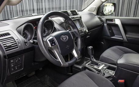 Toyota Land Cruiser Prado 150 рестайлинг 2, 2017 год, 4 498 000 рублей, 15 фотография