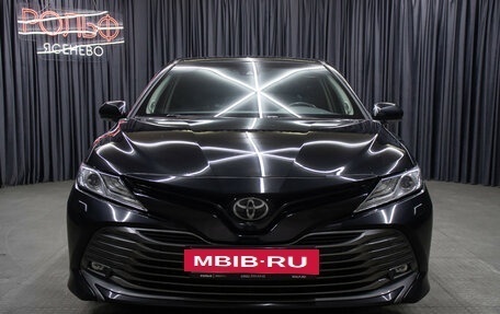 Toyota Camry, 2021 год, 3 498 000 рублей, 2 фотография