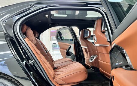 BMW 7 серия, 2023 год, 14 450 000 рублей, 19 фотография