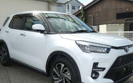 Toyota Raize I, 2023 год, 1 420 000 рублей, 3 фотография