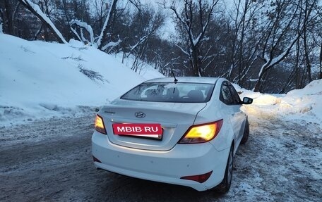 Hyundai Solaris II рестайлинг, 2016 год, 1 000 000 рублей, 3 фотография